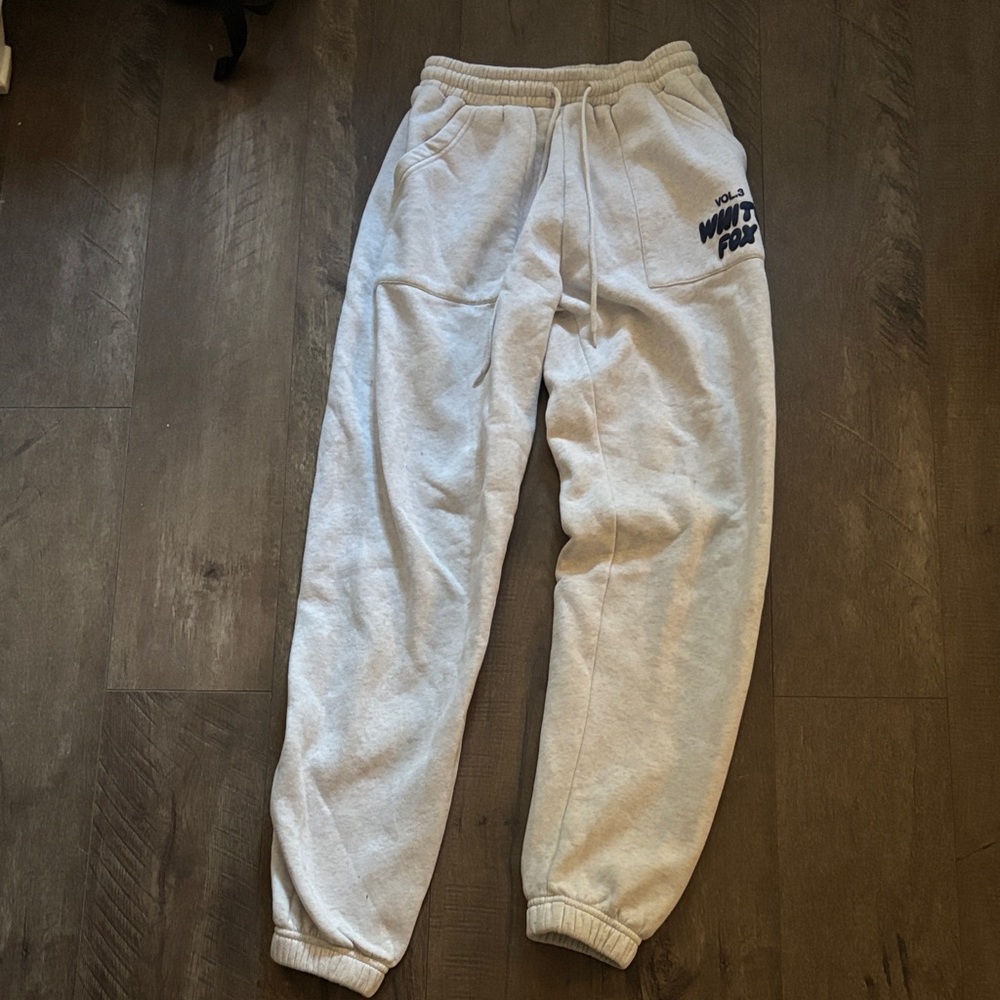 White fox light gray cuffed baggy sweatpants